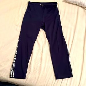 Womens yoga pants or leggings?